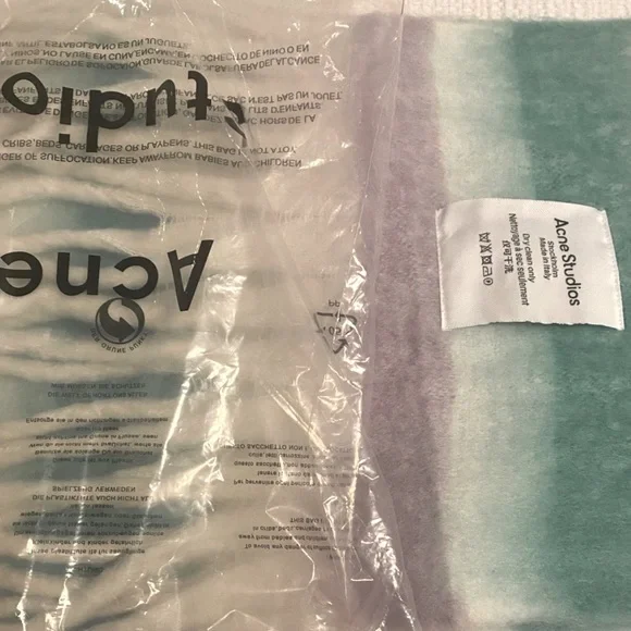 ❌ SOLD ❌ Acne Scarf in Green, Beige and Purple Blend - Picture 6 of 6